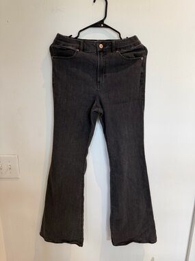 Express Women’s High-Rise Ultra-Hyper Stretch Flare Jeans